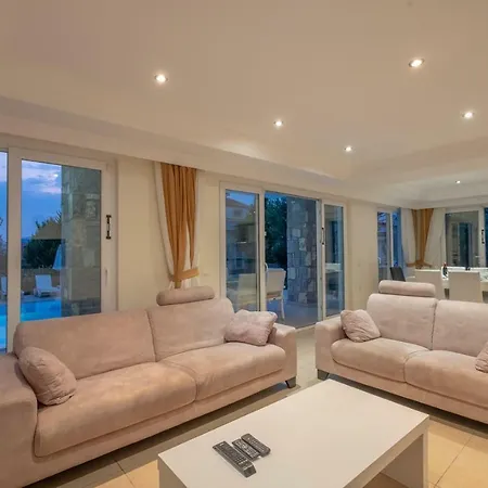 Orka Golden Heights 7 Villa *